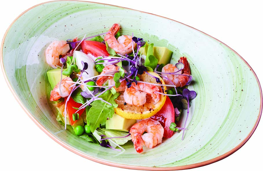Krevečių salotos su avokadu